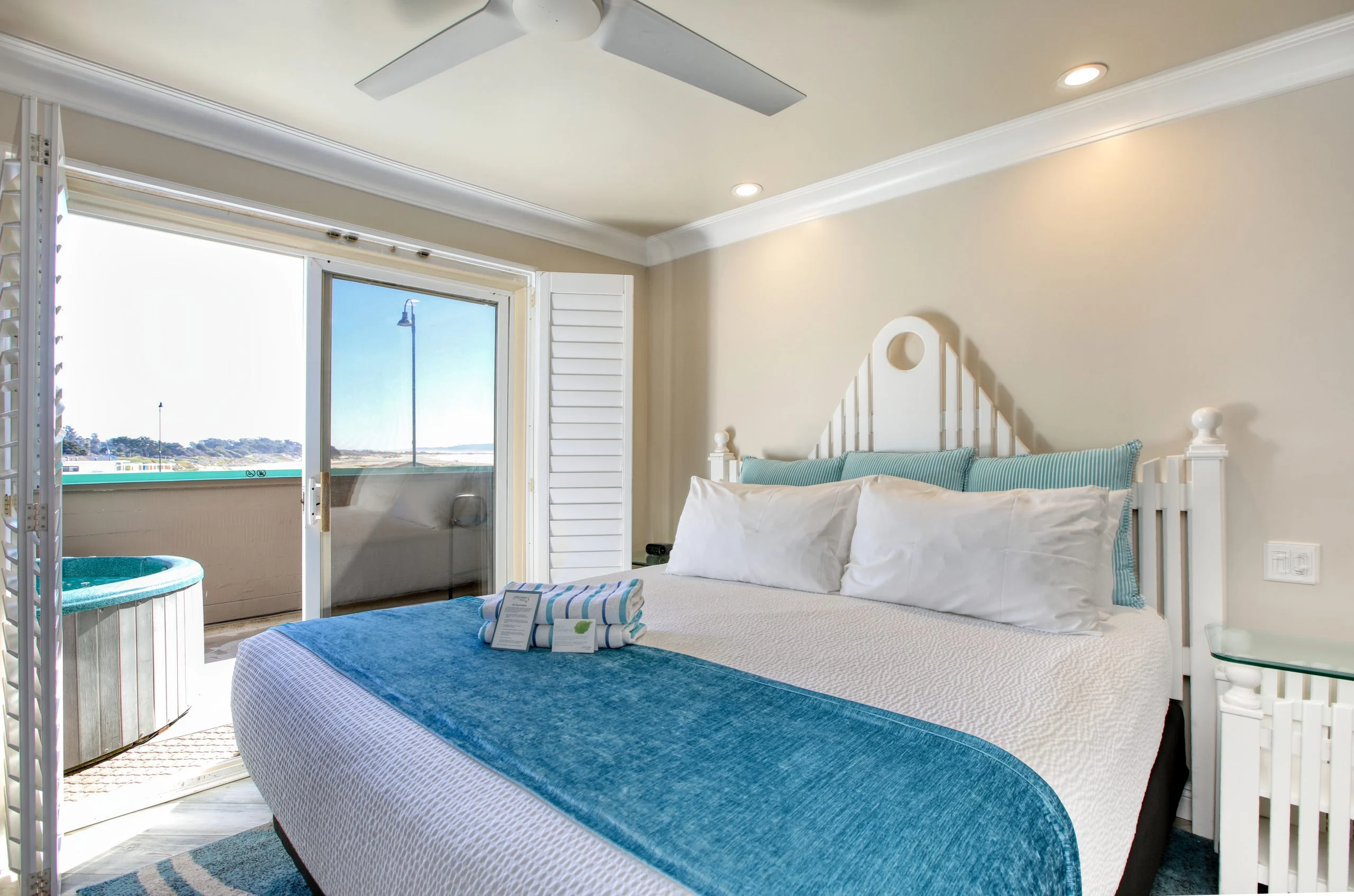 SeaVenture Hotel | Partial Ocean View Room