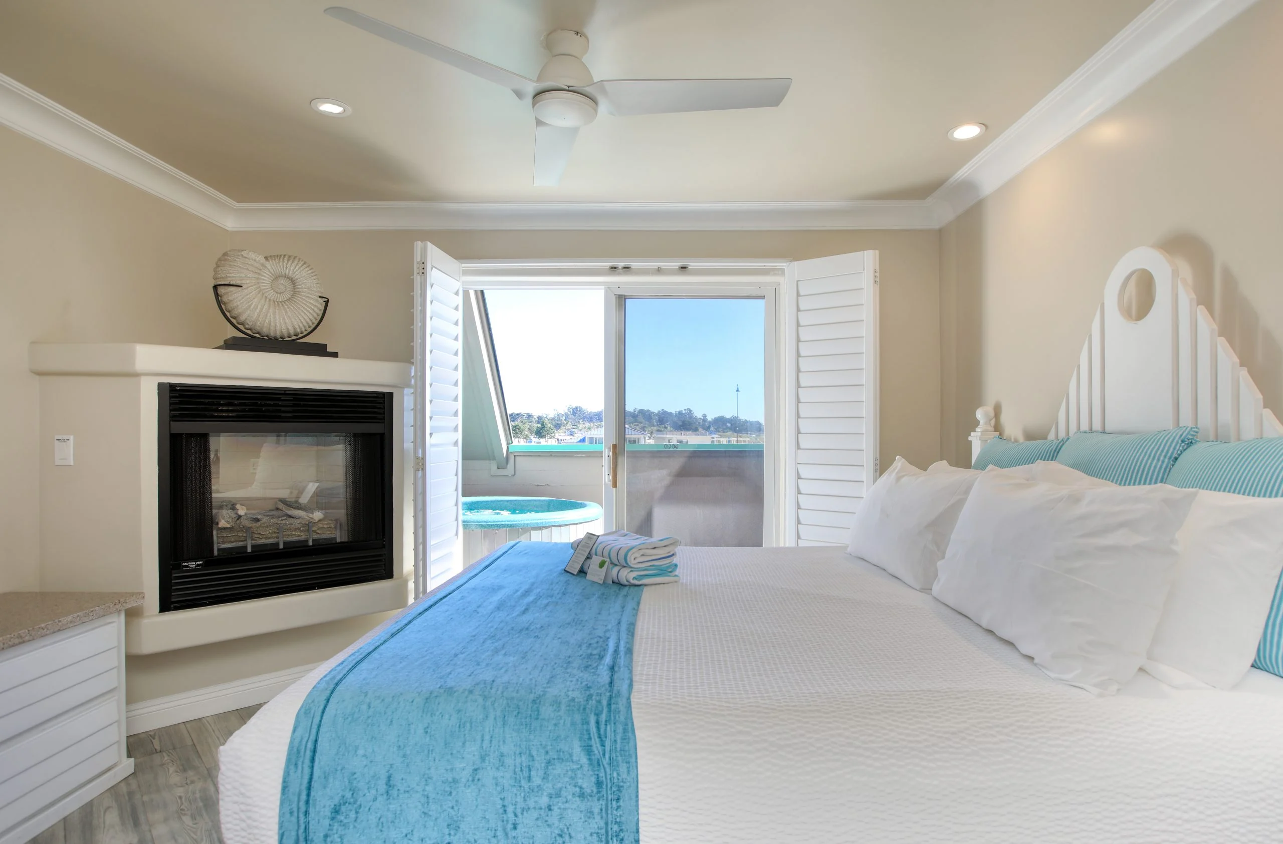SeaVenture Hotel | Partial Ocean View Room