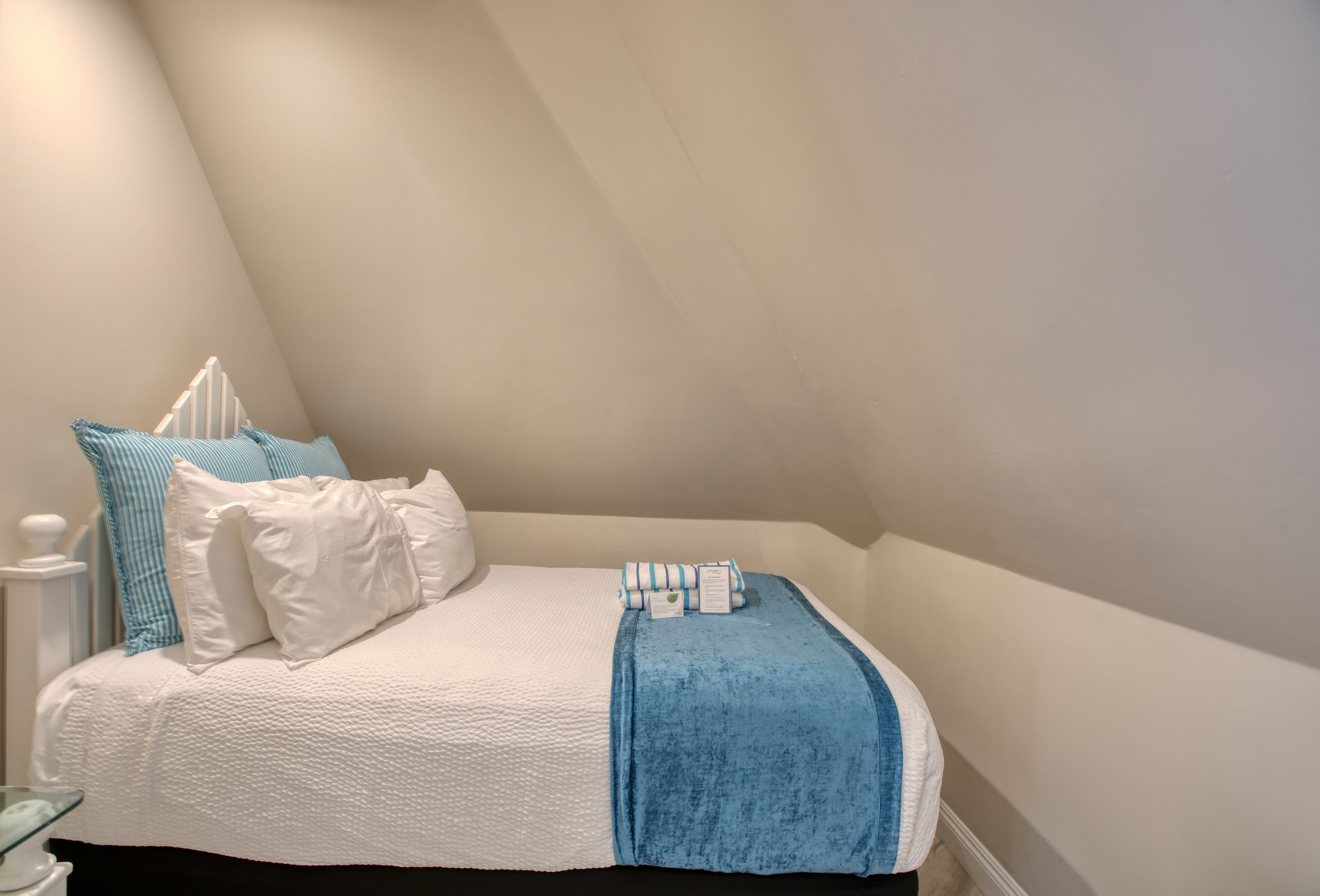 SeaVenture Hotel | Corner Ocean View Room