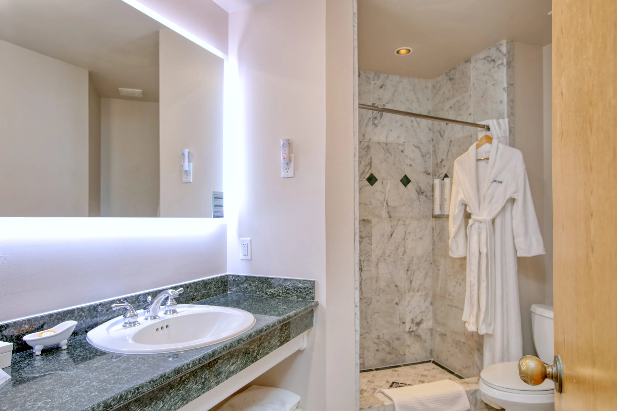 SeaVenture Hotel | Full Ocean View Room