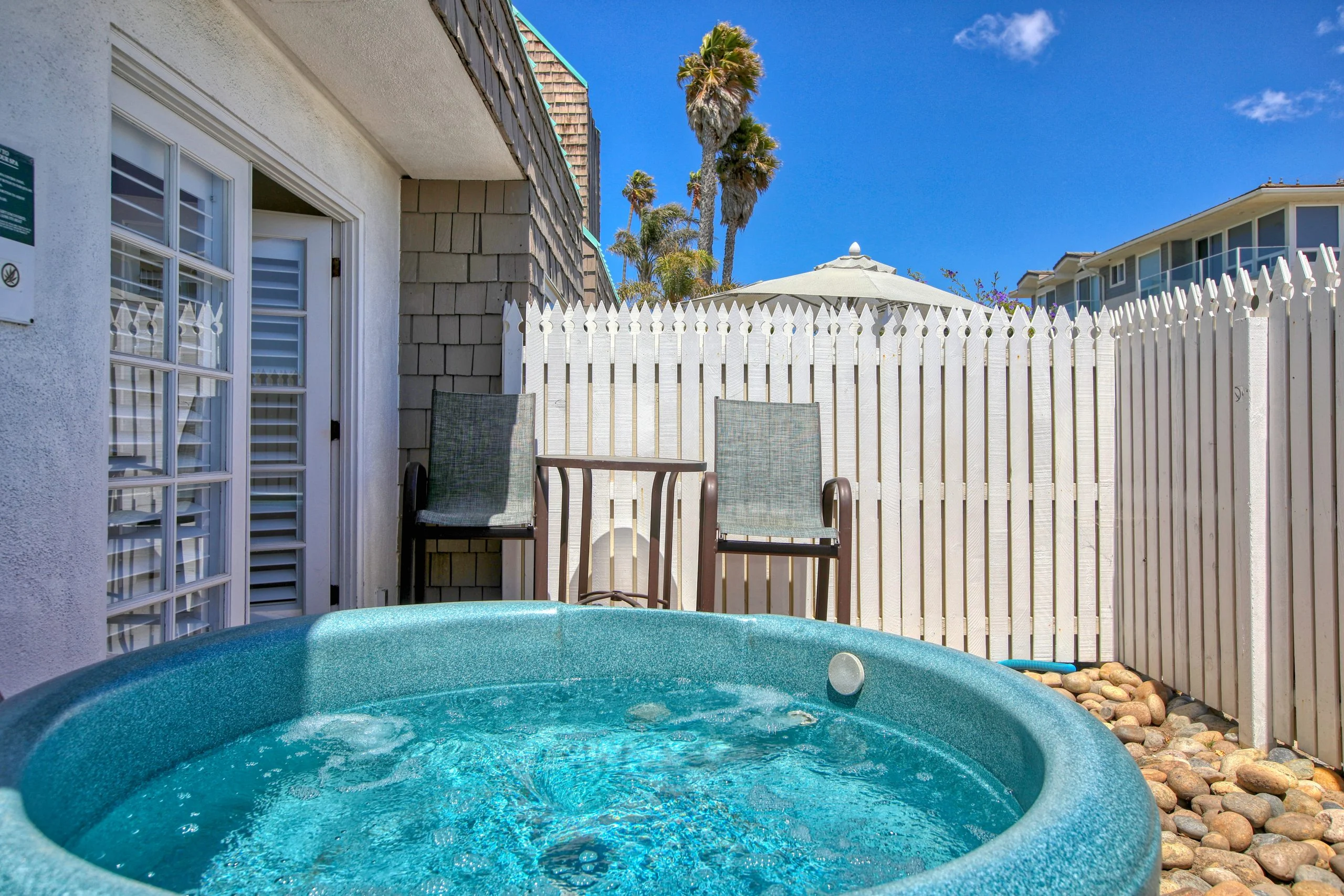 Boardwalk Spa Suite Hot Tub (Room 115)